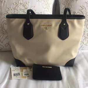 Michael Kors tote bag and coin pouch